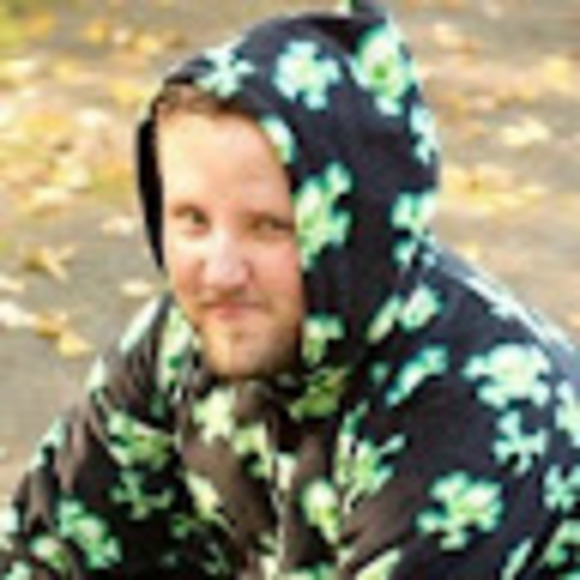 Meet your Posher, Eric - Picture 1 of 1